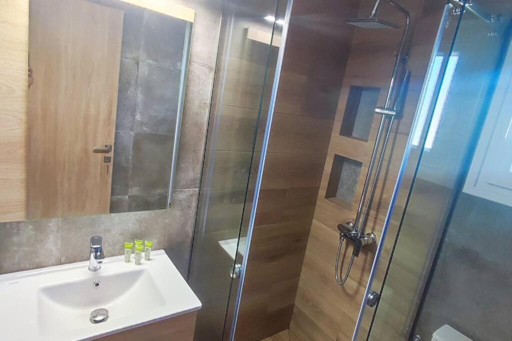 A & F Apartments - Ari'S House Kalyves Polygyrou Dış mekan fotoğraf